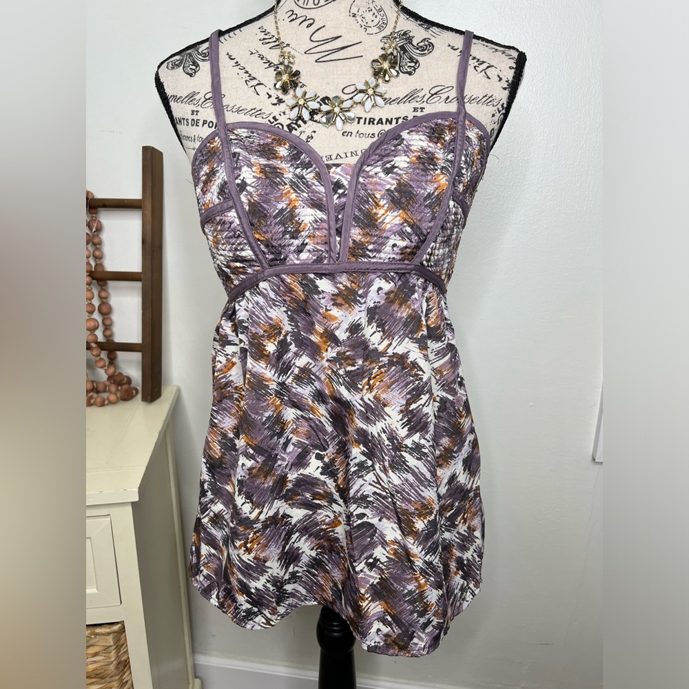 Xhilaration Geometric Strappy Sleeve Sweetheart Neck Cami Top